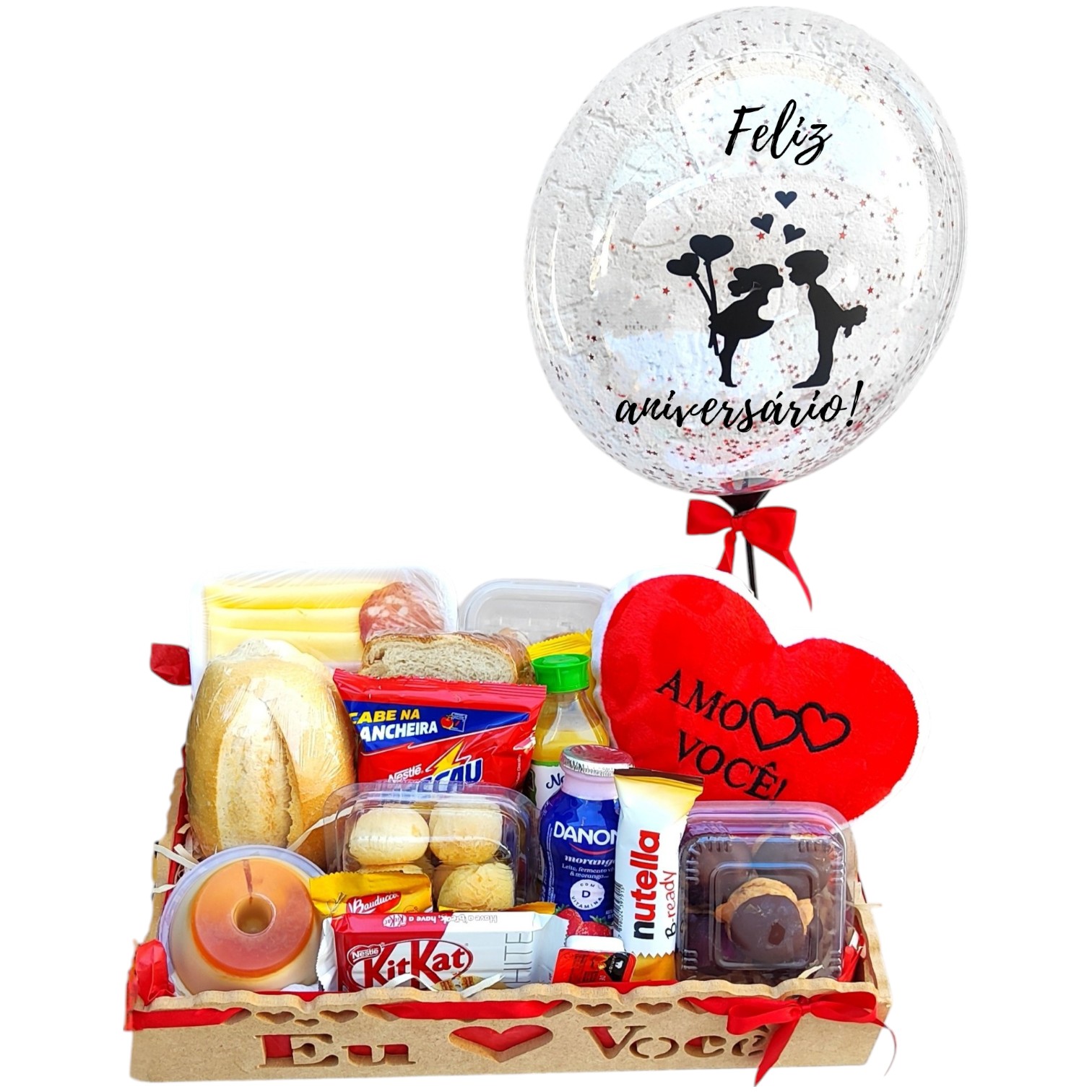 Cesta de café da manhã aniversário Cesta de aniversário doce encanto - com coração - Imagem 1